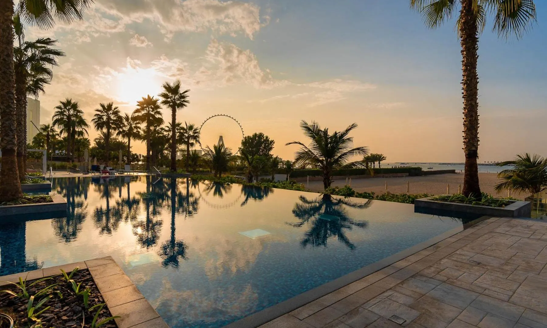 Elegant Jbr Residence-Panoramic Sea View - High Floor Dubai Apartment